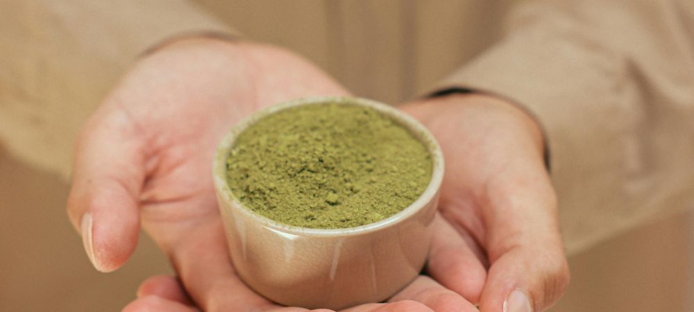proteína de cáñamo en polvo rica en nutrientes y de origen vegetal