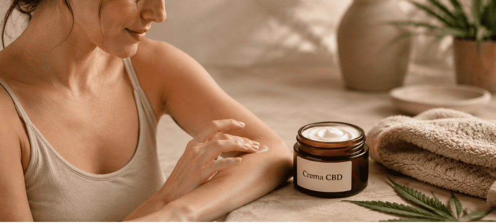 Textura de crema CBD para aplicación localizada sobre la piel.
